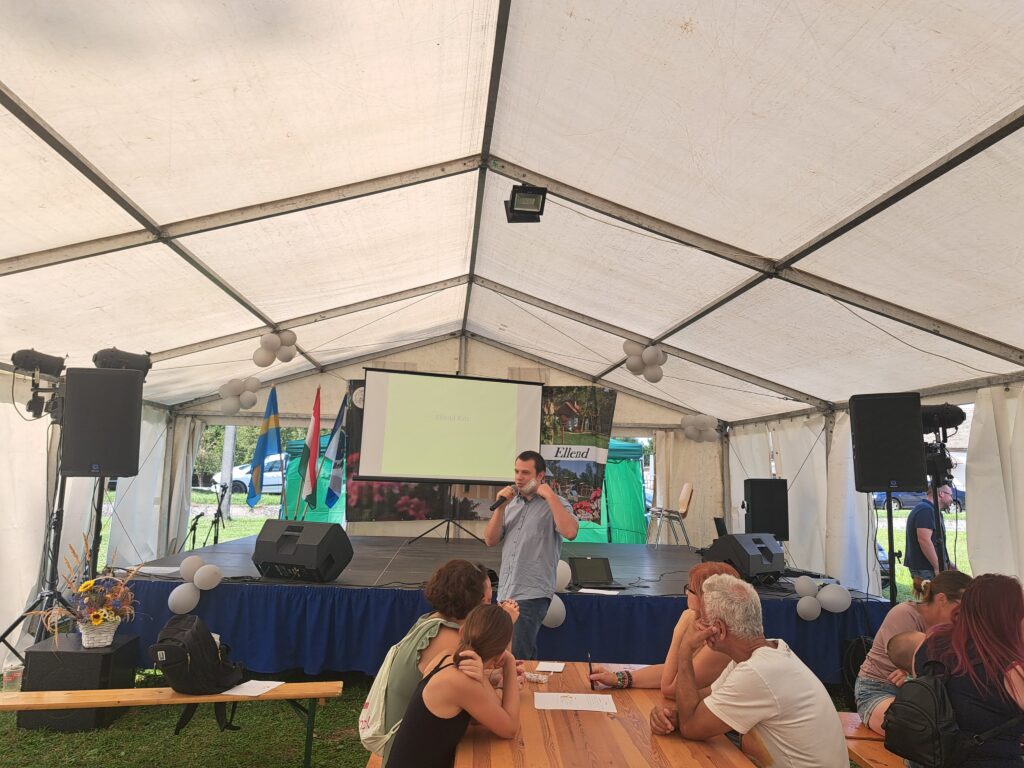 54e472ec 7e86 4ffd b538 30742b3a31ca